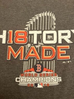 Boston Red Sox 2018 World Series Champions Graphic Tee - Gray/Red/White